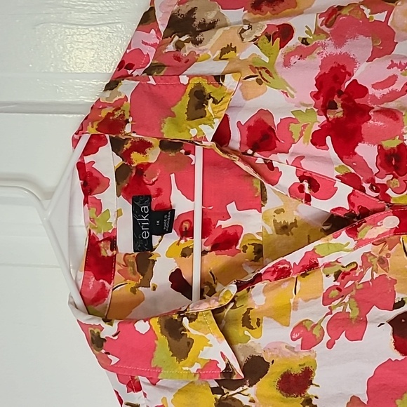 ERIKA, PLUS SIZE WOMEN'S SHORT SLEEVE TOP - Picture 2 of 6